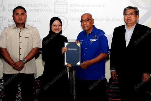 DATUK SERI WAN MOHD ISA WAN MOHD RAZALI