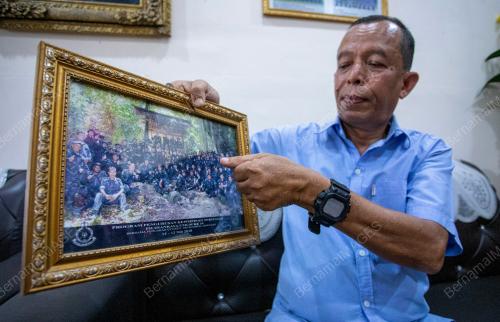 ABDUL HAMID AWANG AHMAD