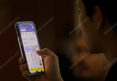 ORANG RAMAI TEBUS E KREDIT TUNAI