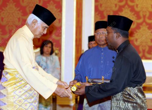 DR ZAMBRY ABDUL KADIR