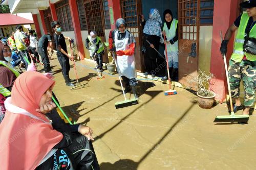 PK08_10012015_BANJIR