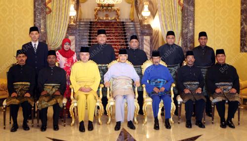 SULTAN AZLAN SHAH