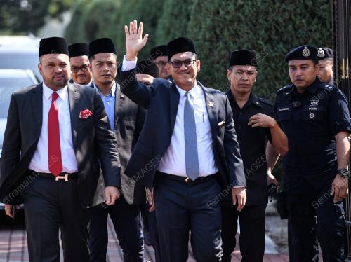 DATUK SERI AHMAD FAIZAL AZUMU