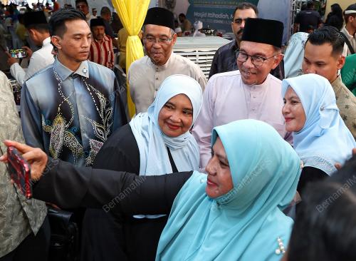 DATUK SERI ANWAR IBRAHIM