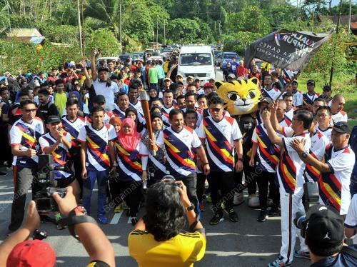 PK08_10072017_LARIAN_OBOR