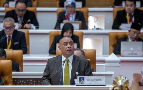 DATUK SERI SAARANI MOHAMAD