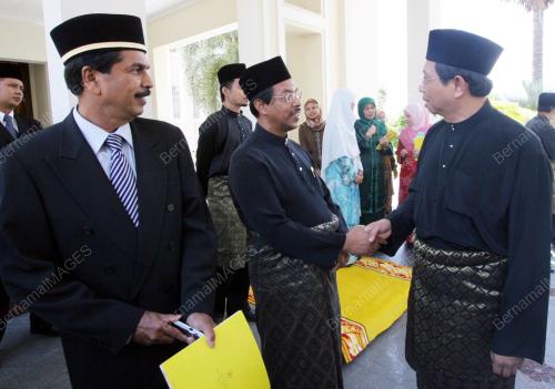 MOHAMAD NIZAR JAMALUDDIN