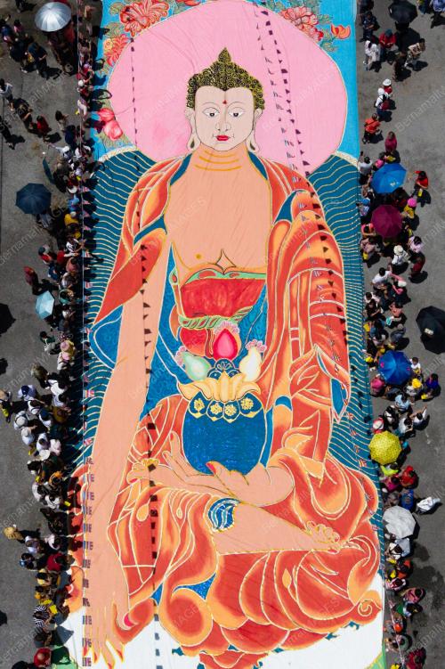 TINJAUAN SAMBUTAN HARI WESAK
