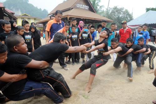 PK08_12092015_PESTA