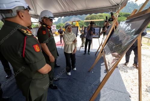 TAN SRI MUHAMMAD HAFIZUDDEAIN JANTAN
