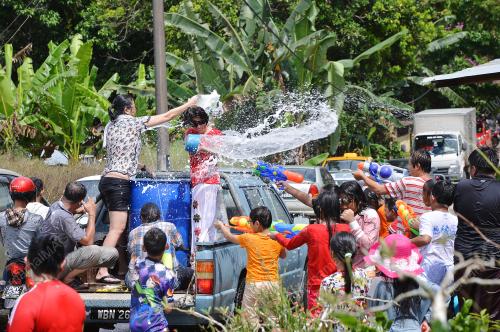 PK08_13042017_PESTA_SONGKRAN