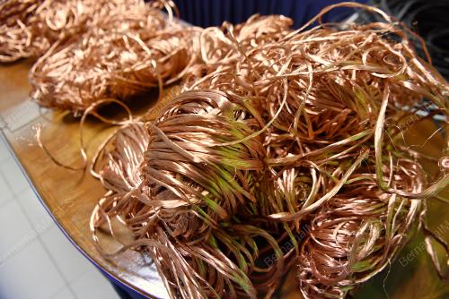 SIDANG MEDIA CURI KABEL