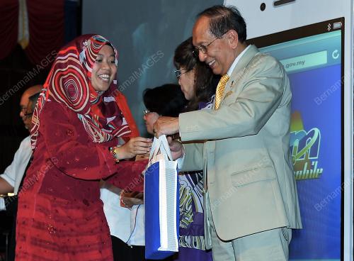 PK08_18042012_RAIS_YATIM