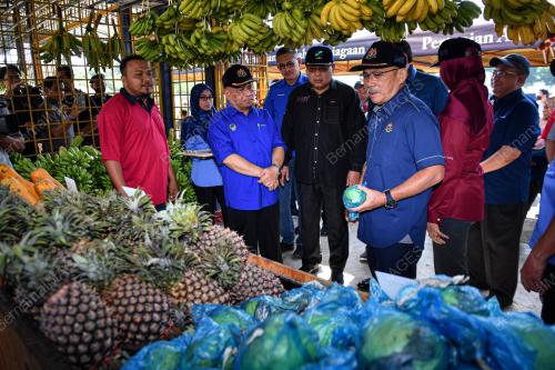DATUK SERI SAARANI MOHAMAD