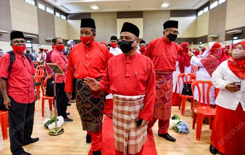 DATUK SERI SAARANI MOHAMAD