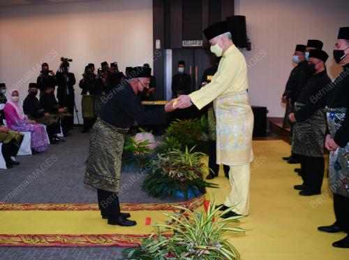 SULTAN PERAK SULTAN NAZRIN SHAH
