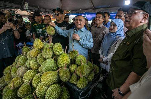 DATUK SERI SAARANI MOHAMAD