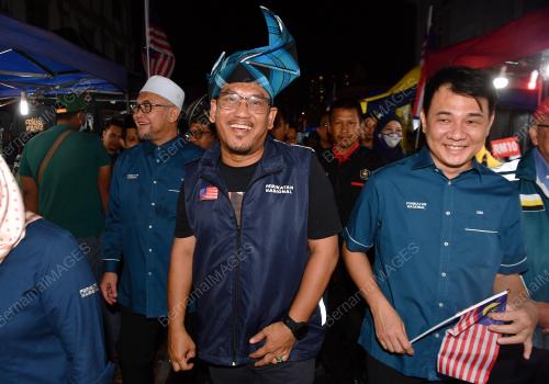 DATUK SERI AHMAD FAIZAL AZUMU