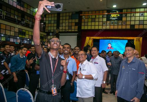 DATUK MUSTAPHA SAKMUD