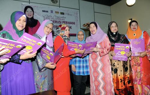 PK08_21052014_WANITA