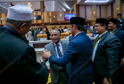 DATUK SERI SAARANI MOHAMAD