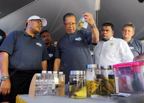 DATUK SERI MOHAMMAD NIZAR JAMALUDDIN