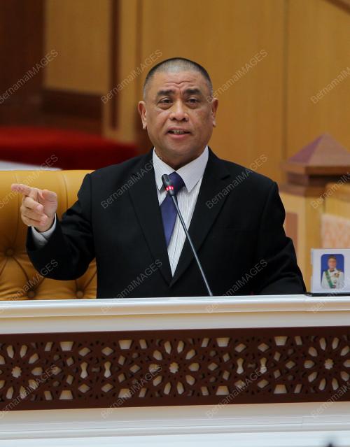 DATUK SERI SAARANI MOHAMAD