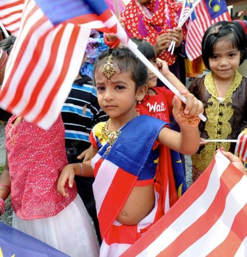 PK08_25082013_BENDERA