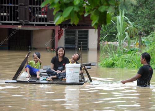 PK08_26122014_BANJIR
