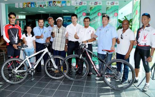DATUK ZAINOL PADZI PAHARUDDIN