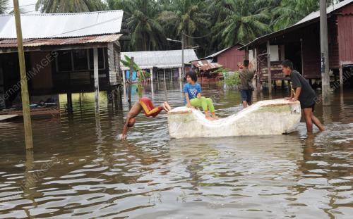 PK08_30112014_BANJIR