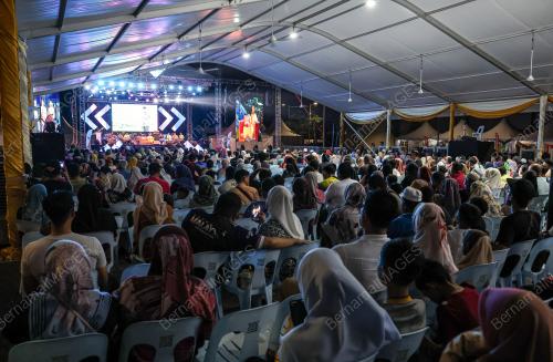 PROGRAM PERAK BERSELAWAT
