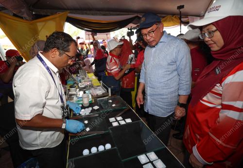 DATUK SERI ANWAR IBRAHIM