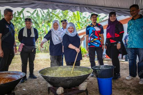 DATUK WAN SURAYA WAN MOHD RADZI