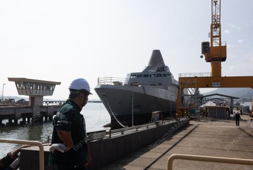KAPAL TEMPUR PESISIR (LCS)