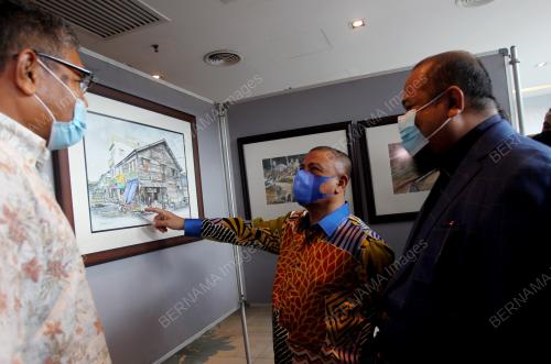 DATUK SERI SAARANI MOHAMAD
