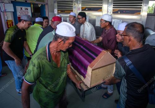 ALLAHYARHAM BAHARUDIN AHMAD