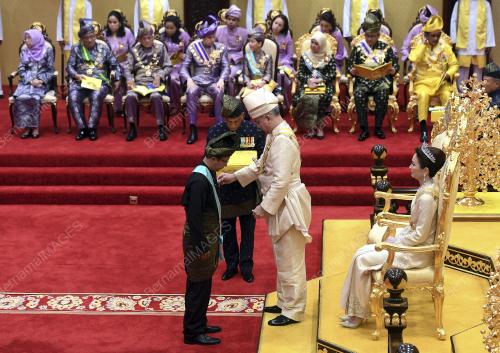 PK09_05112017_SULTAN_NAZRIN