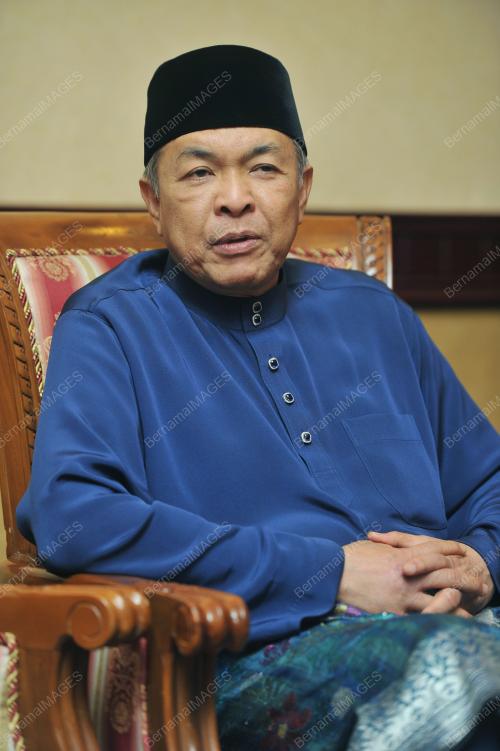 PK09_07032015_ZAHID_HAMIDI