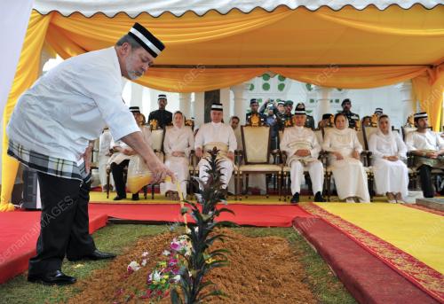 RAJA MUZWIN RAJA ARIFF SHAH