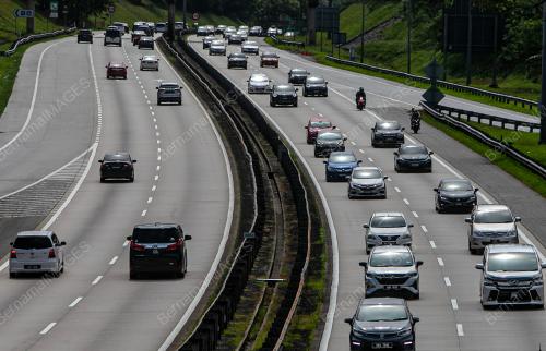 TINJAUAN ALIRAN TRAFIK PLUS