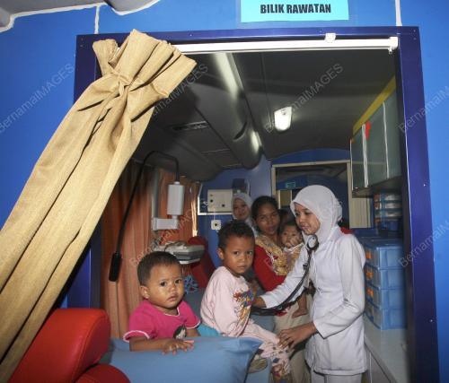NAJIB TUN RAZAK