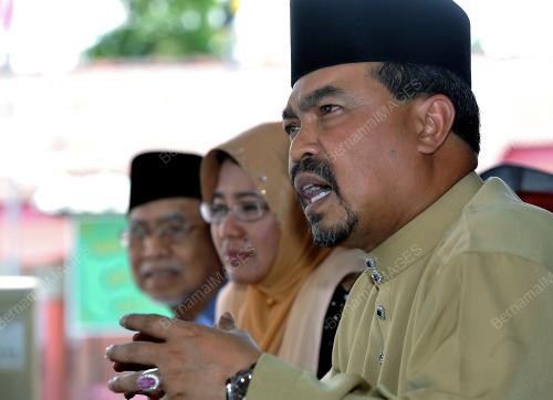 PK09_11032012_JAMIL_KHIR