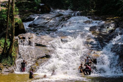 AIR TERJUN LATA KINJANG