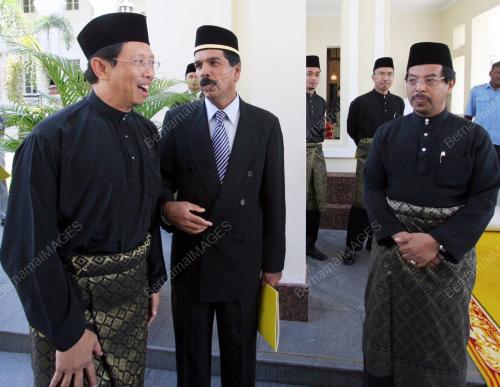 MOHAMAD NIZAR JAMALUDDIN