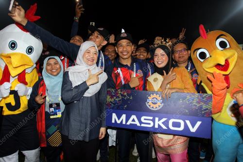 FADHLINA SIDEK
