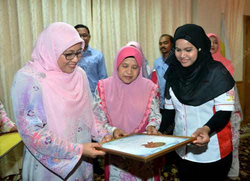 PK09_14012017_PUTERI_ISLAM
