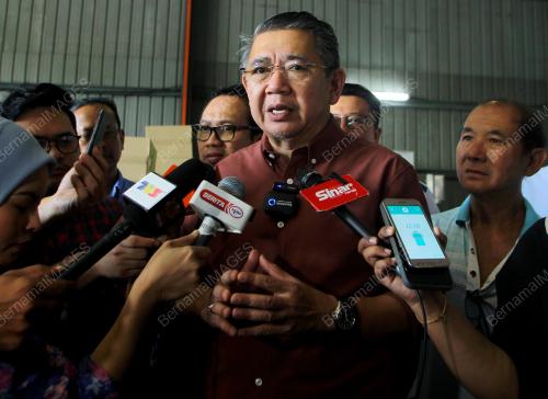 DATUK SERI SALAHUDDIN AYUB