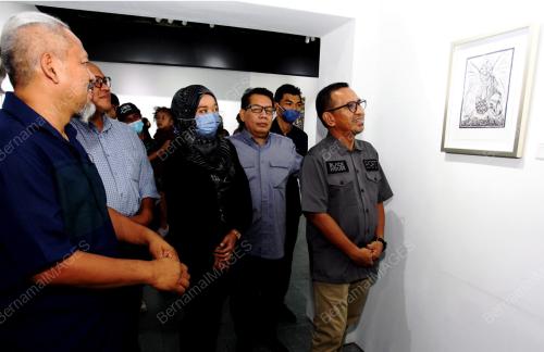 DATUK ZAINOL FADZI PAHARUDIN