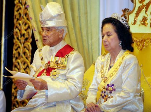 SULTAN AZLAN SHAH